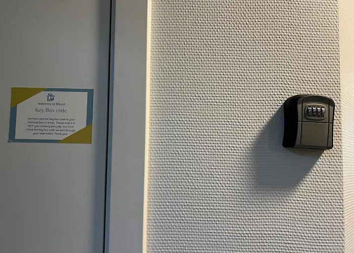 5 Minute Walk To Lego House - N4 Apartmán